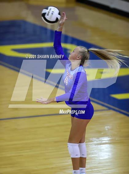 Thumbnail 1 in Roncalli @ Carmel photogallery.