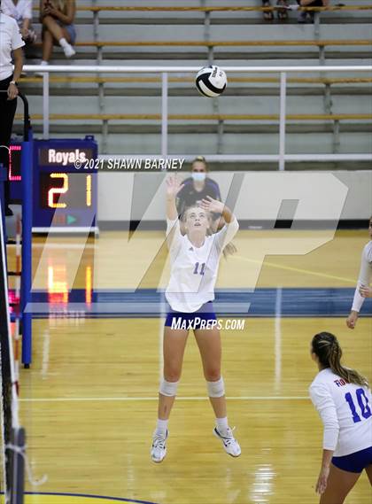 Thumbnail 3 in Roncalli @ Carmel photogallery.