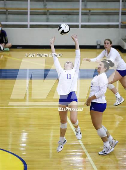 Thumbnail 3 in Roncalli @ Carmel photogallery.