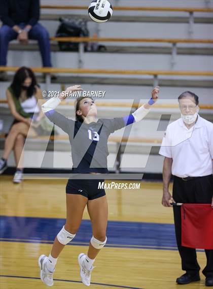 Thumbnail 1 in Roncalli @ Carmel photogallery.