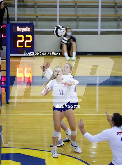 Thumbnail 1 in Roncalli @ Carmel photogallery.