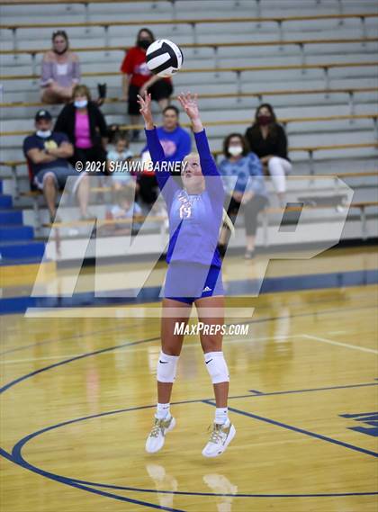 Thumbnail 2 in Roncalli @ Carmel photogallery.