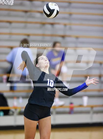Thumbnail 3 in Roncalli @ Carmel photogallery.