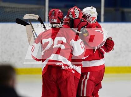 Thumbnail 3 in Greenwich @ Fairfield Warde/Ludlowe (FCIAC D1 Semifinal) photogallery.