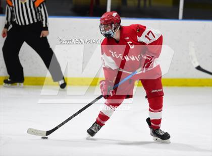 Thumbnail 1 in Greenwich @ Fairfield Warde/Ludlowe (FCIAC D1 Semifinal) photogallery.