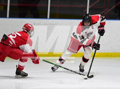 Thumbnail 2 in Greenwich @ Fairfield Warde/Ludlowe (FCIAC D1 Semifinal) photogallery.