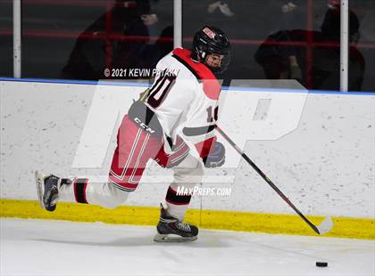 Thumbnail 1 in Greenwich @ Fairfield Warde/Ludlowe (FCIAC D1 Semifinal) photogallery.