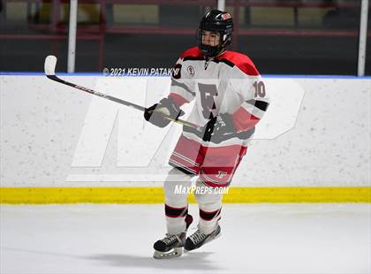 Thumbnail 1 in Greenwich @ Fairfield Warde/Ludlowe (FCIAC D1 Semifinal) photogallery.