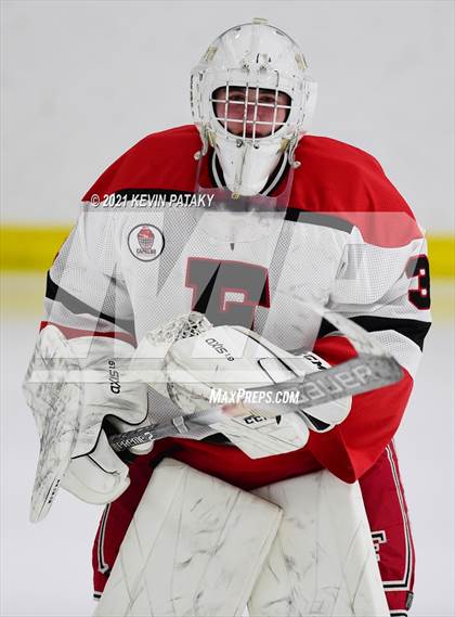 Thumbnail 3 in Greenwich @ Fairfield Warde/Ludlowe (FCIAC D1 Semifinal) photogallery.
