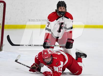 Thumbnail 1 in Greenwich @ Fairfield Warde/Ludlowe (FCIAC D1 Semifinal) photogallery.