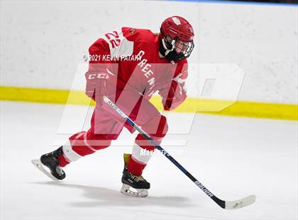 Thumbnail 3 in Greenwich @ Fairfield Warde/Ludlowe (FCIAC D1 Semifinal) photogallery.