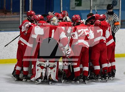 Thumbnail 2 in Greenwich @ Fairfield Warde/Ludlowe (FCIAC D1 Semifinal) photogallery.