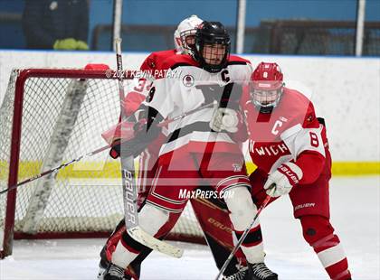 Thumbnail 2 in Greenwich @ Fairfield Warde/Ludlowe (FCIAC D1 Semifinal) photogallery.