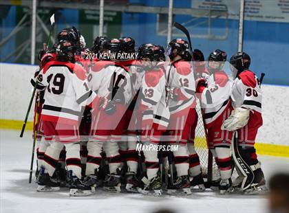 Thumbnail 3 in Greenwich @ Fairfield Warde/Ludlowe (FCIAC D1 Semifinal) photogallery.