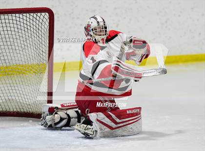 Thumbnail 3 in Greenwich @ Fairfield Warde/Ludlowe (FCIAC D1 Semifinal) photogallery.
