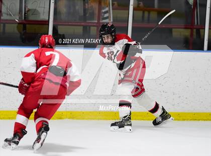 Thumbnail 1 in Greenwich @ Fairfield Warde/Ludlowe (FCIAC D1 Semifinal) photogallery.