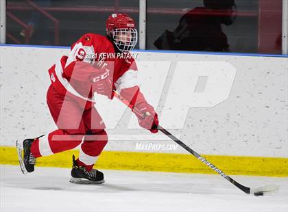 Thumbnail 3 in Greenwich @ Fairfield Warde/Ludlowe (FCIAC D1 Semifinal) photogallery.
