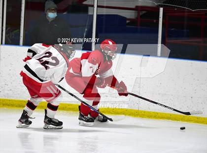 Thumbnail 2 in Greenwich @ Fairfield Warde/Ludlowe (FCIAC D1 Semifinal) photogallery.
