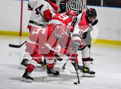 Thumbnail 2 in Greenwich @ Fairfield Warde/Ludlowe (FCIAC D1 Semifinal) photogallery.