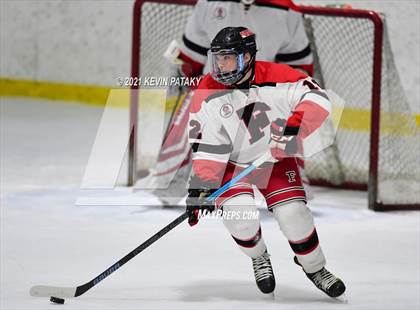Thumbnail 2 in Greenwich @ Fairfield Warde/Ludlowe (FCIAC D1 Semifinal) photogallery.