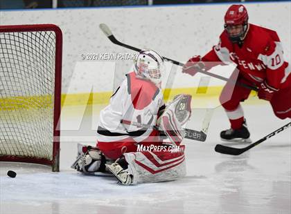 Thumbnail 2 in Greenwich @ Fairfield Warde/Ludlowe (FCIAC D1 Semifinal) photogallery.