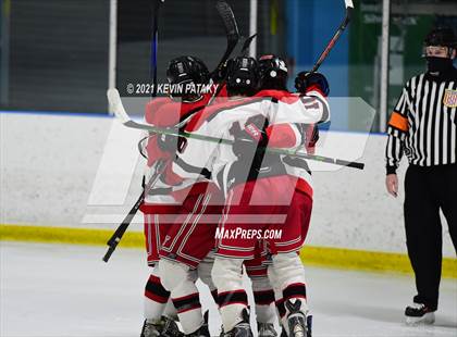 Thumbnail 3 in Greenwich @ Fairfield Warde/Ludlowe (FCIAC D1 Semifinal) photogallery.