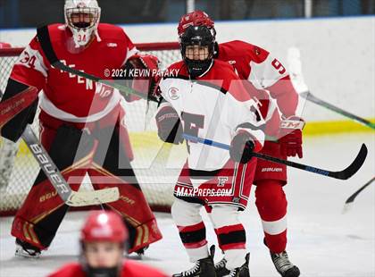 Thumbnail 3 in Greenwich @ Fairfield Warde/Ludlowe (FCIAC D1 Semifinal) photogallery.