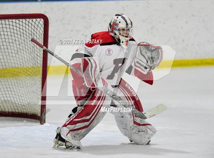 Thumbnail 3 in Greenwich @ Fairfield Warde/Ludlowe (FCIAC D1 Semifinal) photogallery.