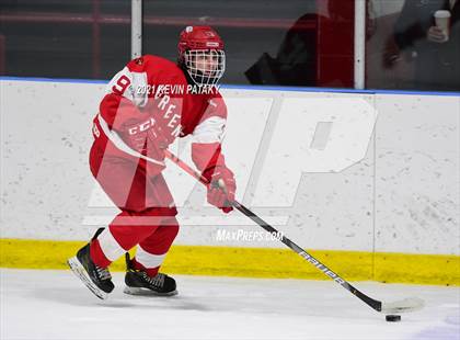 Thumbnail 3 in Greenwich @ Fairfield Warde/Ludlowe (FCIAC D1 Semifinal) photogallery.