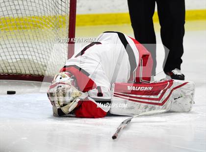 Thumbnail 1 in Greenwich @ Fairfield Warde/Ludlowe (FCIAC D1 Semifinal) photogallery.