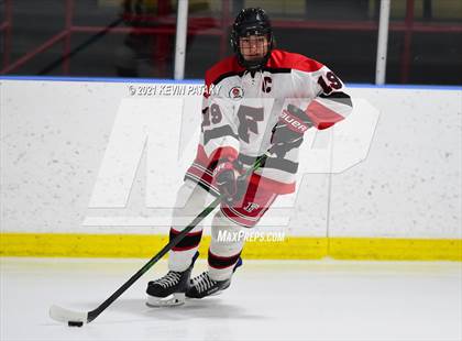 Thumbnail 1 in Greenwich @ Fairfield Warde/Ludlowe (FCIAC D1 Semifinal) photogallery.