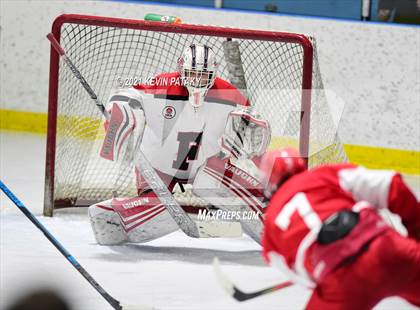 Thumbnail 1 in Greenwich @ Fairfield Warde/Ludlowe (FCIAC D1 Semifinal) photogallery.