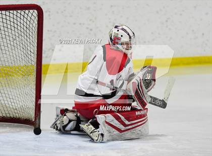 Thumbnail 2 in Greenwich @ Fairfield Warde/Ludlowe (FCIAC D1 Semifinal) photogallery.