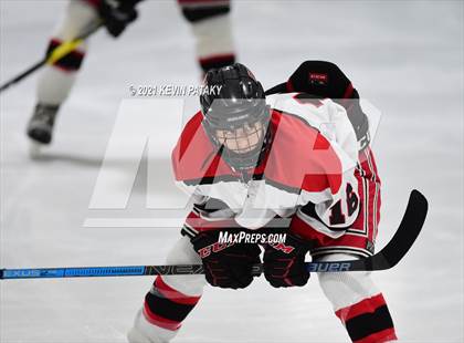 Thumbnail 3 in Greenwich @ Fairfield Warde/Ludlowe (FCIAC D1 Semifinal) photogallery.