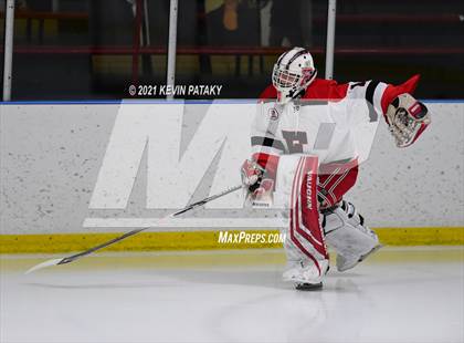 Thumbnail 3 in Greenwich @ Fairfield Warde/Ludlowe (FCIAC D1 Semifinal) photogallery.