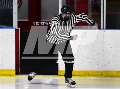 Thumbnail 1 in Greenwich @ Fairfield Warde/Ludlowe (FCIAC D1 Semifinal) photogallery.