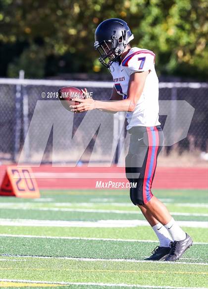Thumbnail 3 in Clayton Valley Charter @ Foothill photogallery.