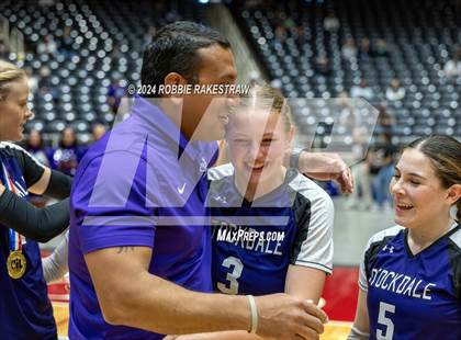 Thumbnail 2 in Boyd vs. Stockdale (UIL 3A Volleyball Division II Final Medal Ceremony) photogallery.