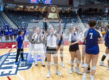 Thumbnail 3 in Boyd vs. Stockdale (UIL 3A Volleyball Division II Final Medal Ceremony) photogallery.