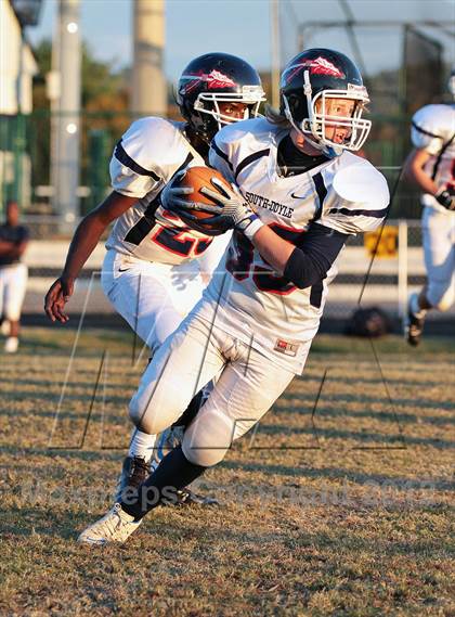 Thumbnail 1 in FR: South-Doyle @ Seymour photogallery.