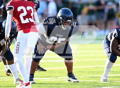 Thumbnail 2 in Chattanooga Prep vs Whitwell (Blue Cross Bowl) photogallery.