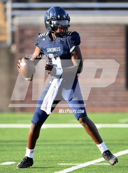 Thumbnail 3 in Chattanooga Prep vs Whitwell (Blue Cross Bowl) photogallery.
