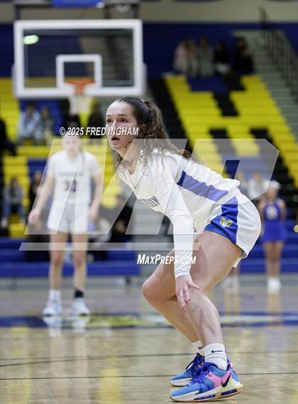 Thumbnail 1 in Oakton @ Robinson (VHSL Class 6 Quarterfinals) photogallery.