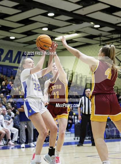 Thumbnail 1 in Oakton @ Robinson (VHSL Class 6 Quarterfinals) photogallery.