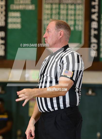 Thumbnail 2 in St. Mary's vs. Etiwanda (St. Mary's Stockton MLK Showcase) photogallery.