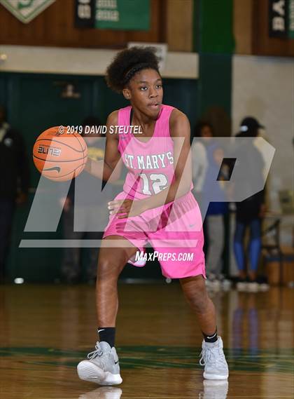 Thumbnail 1 in St. Mary's vs. Etiwanda (St. Mary's Stockton MLK Showcase) photogallery.