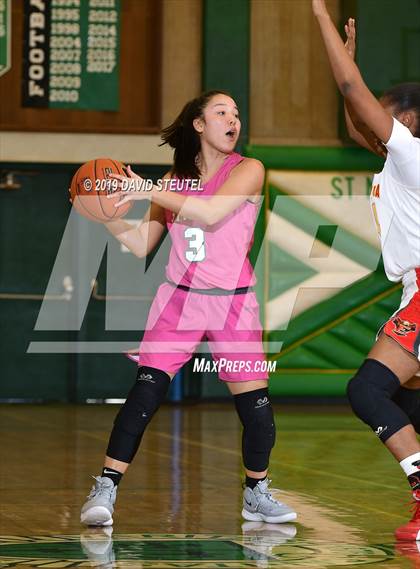 Thumbnail 1 in St. Mary's vs. Etiwanda (St. Mary's Stockton MLK Showcase) photogallery.
