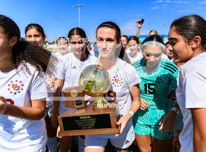 Thumbnail 1 in Salpointe Catholic vs Prescott (AIA 4A Final Awards) photogallery.