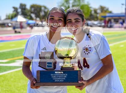 Thumbnail 2 in Salpointe Catholic vs Prescott (AIA 4A Final Awards) photogallery.