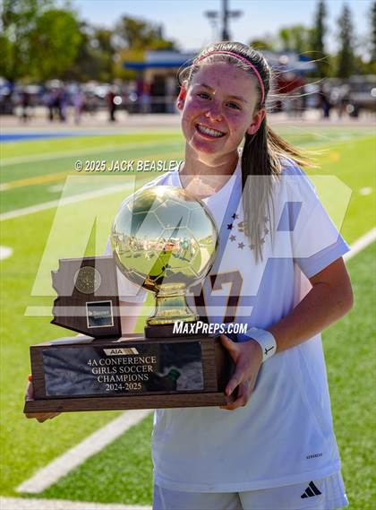 Thumbnail 2 in Salpointe Catholic vs Prescott (AIA 4A Final Awards) photogallery.